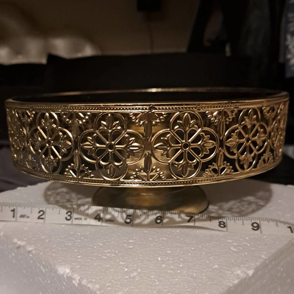 NIB- Elegant 9 inch Mirrored Intricate Gold Dessert Party Tray